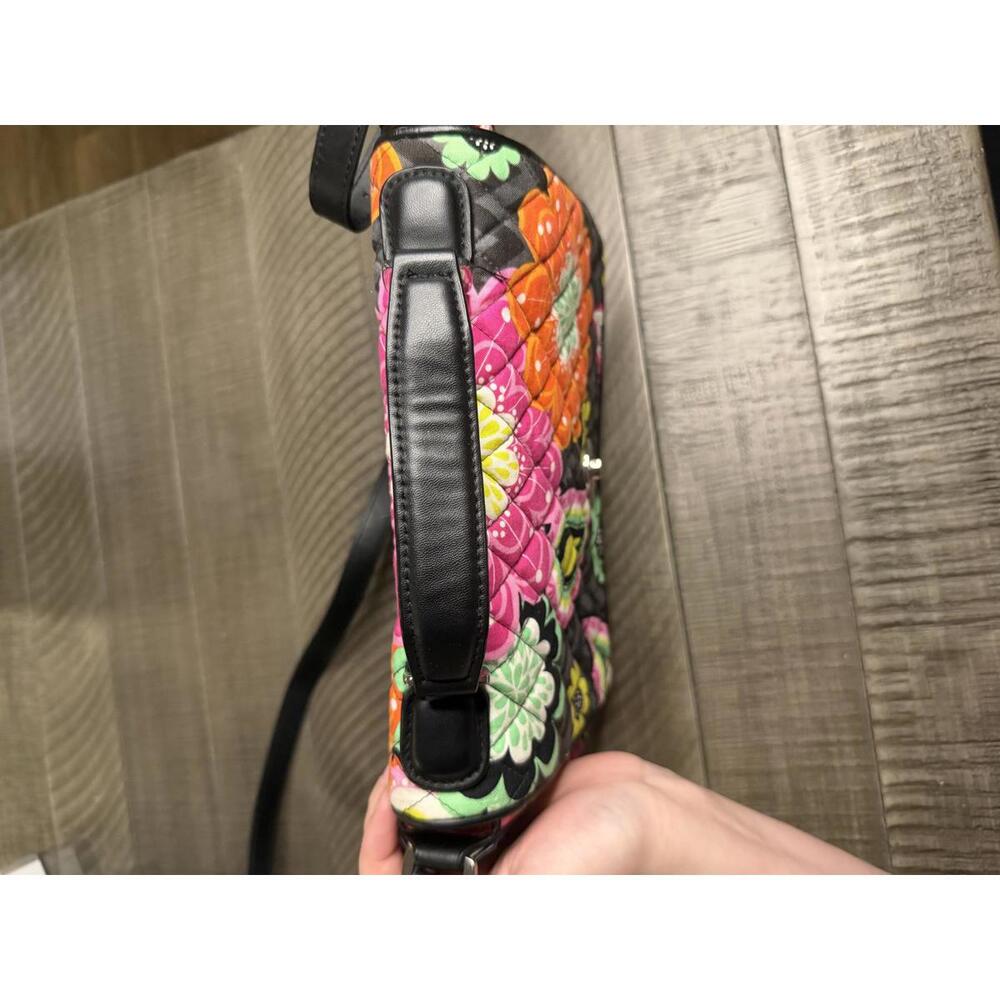 Vera Bradley Turnlock Crossbody Bag in Ziggy Zinnia pattern - Picture 5 of 13